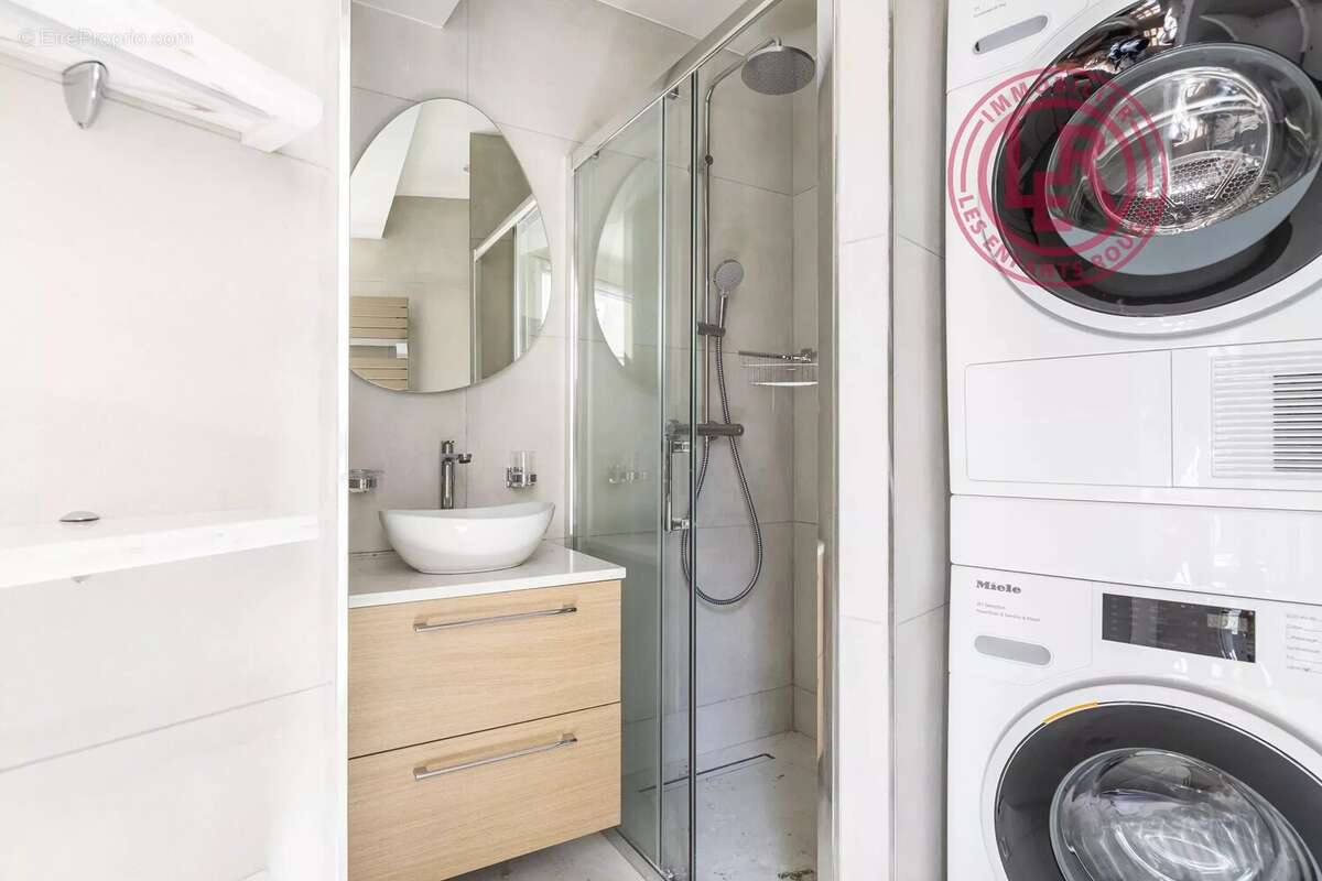 Appartement à PARIS-3E