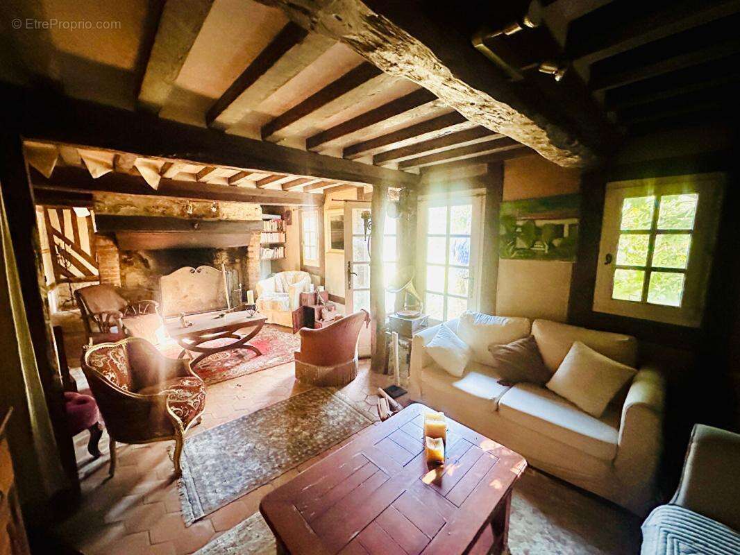 Maison à PONT-L&#039;EVEQUE