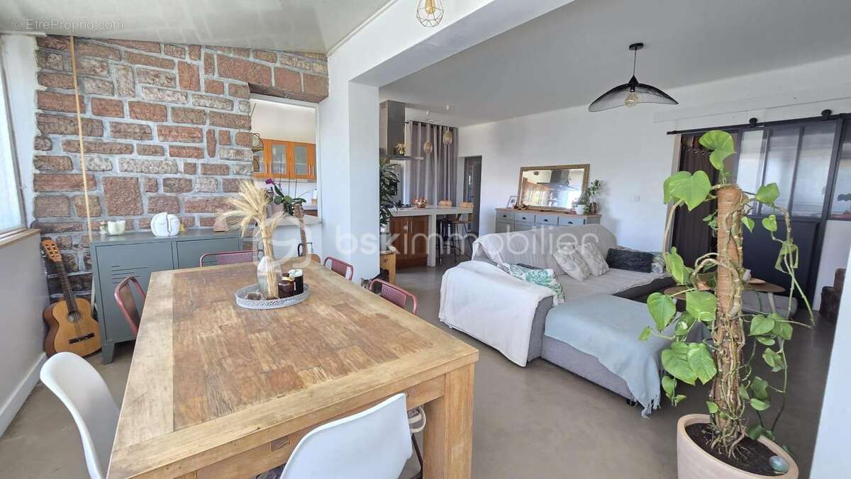 Frontignan – Appartement T5 de 110 m² avec garage de 40 m² et jardin privatif - photo 2