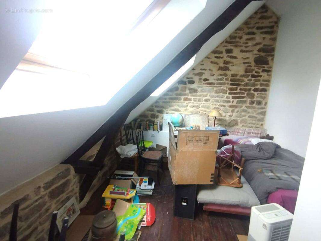 Maison de maître centre bourg avec terrains constructibles - photo 10