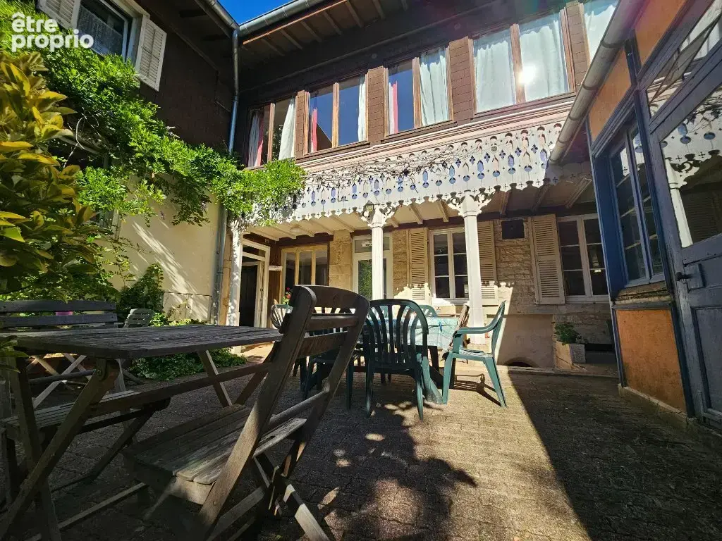 Photo Maison à Saint-Jean-De-Losne au prix de 529 000€