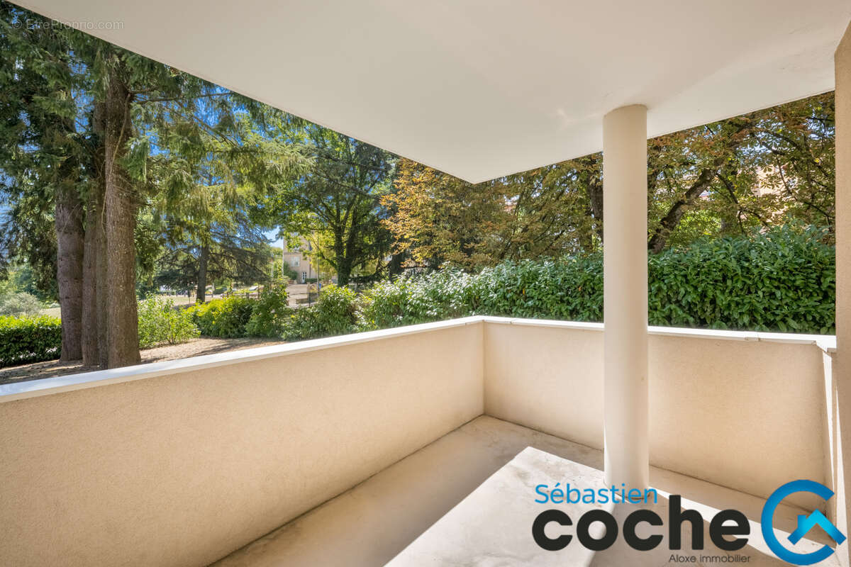 Appartement à SAINT-BONNET-DE-MURE