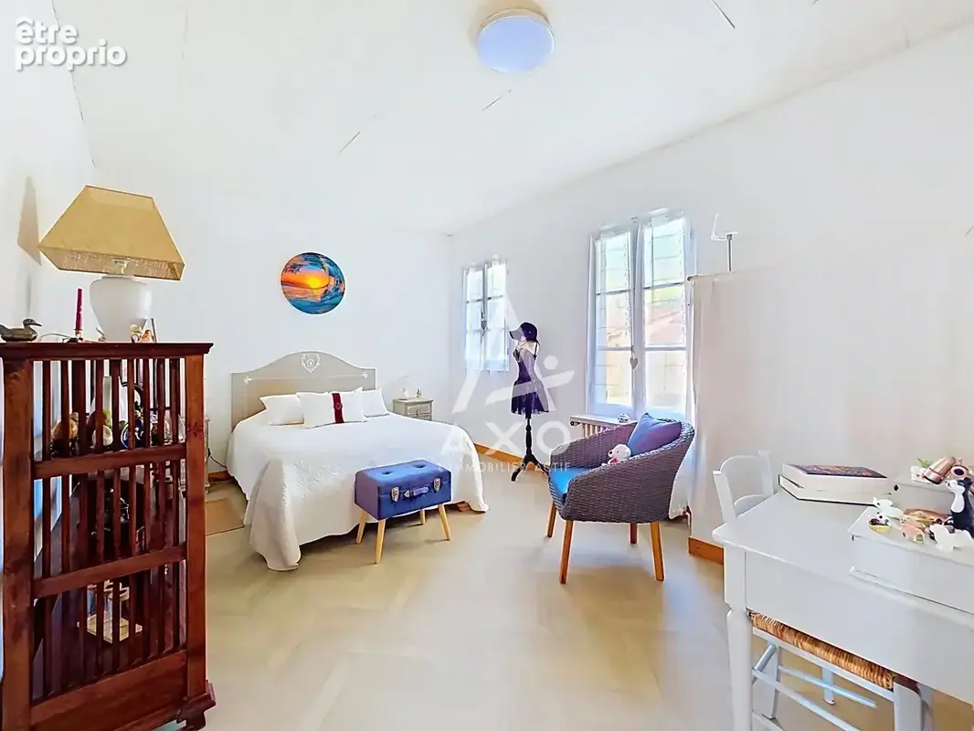 A VENDRE à CEPOY  Vaste maison de caractère, 5 chambres et nombreuses dépendances - photo 10