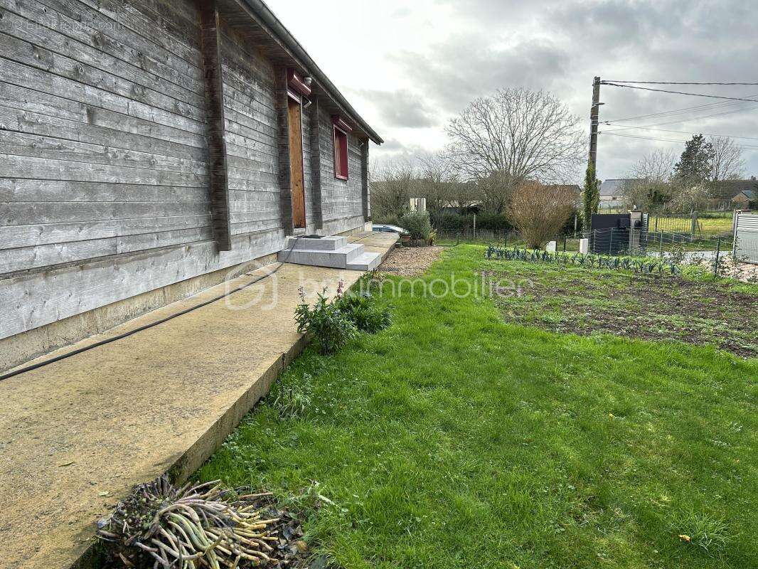 Maison à CHARONVILLE