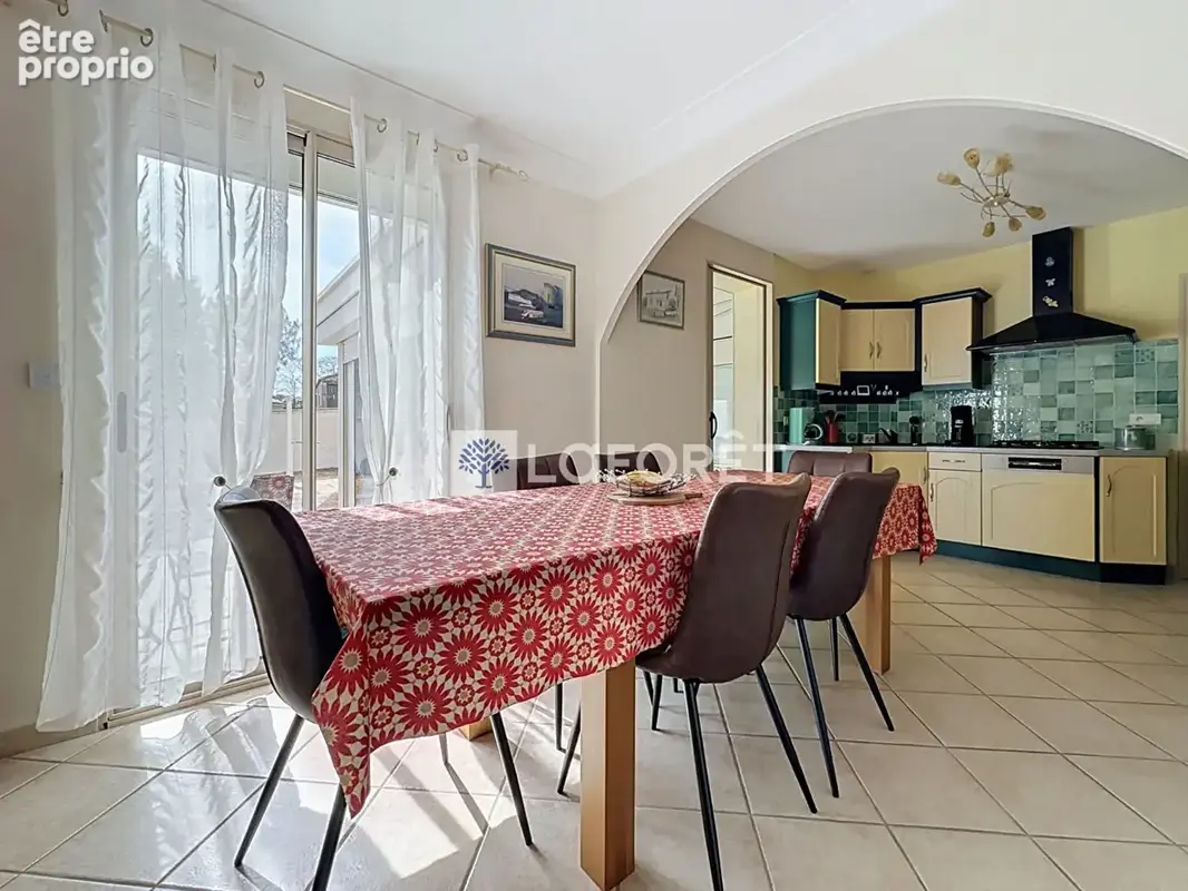 À 10 minutes de Parthenay - Maison chaleureuse de 110 m2 avec beaux espaces - photo 9