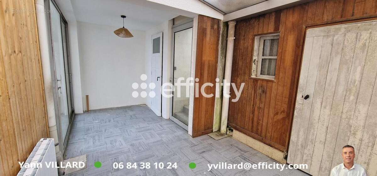 Maison à RUELLE-SUR-TOUVRE