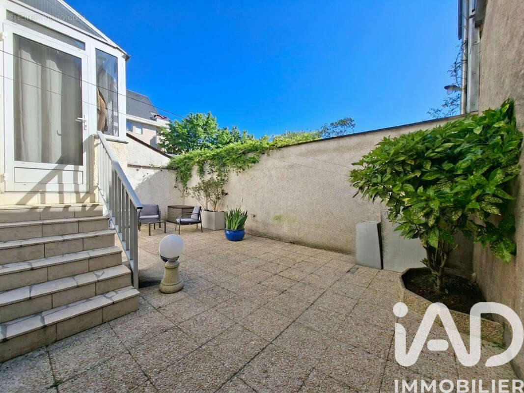 Photo 2 - Maison à TOURS