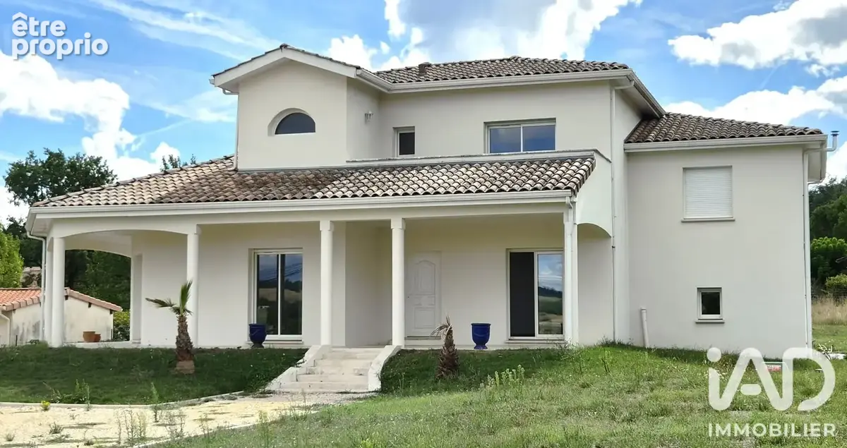 Photo 1 - Maison à SAINT-NAUPHARY