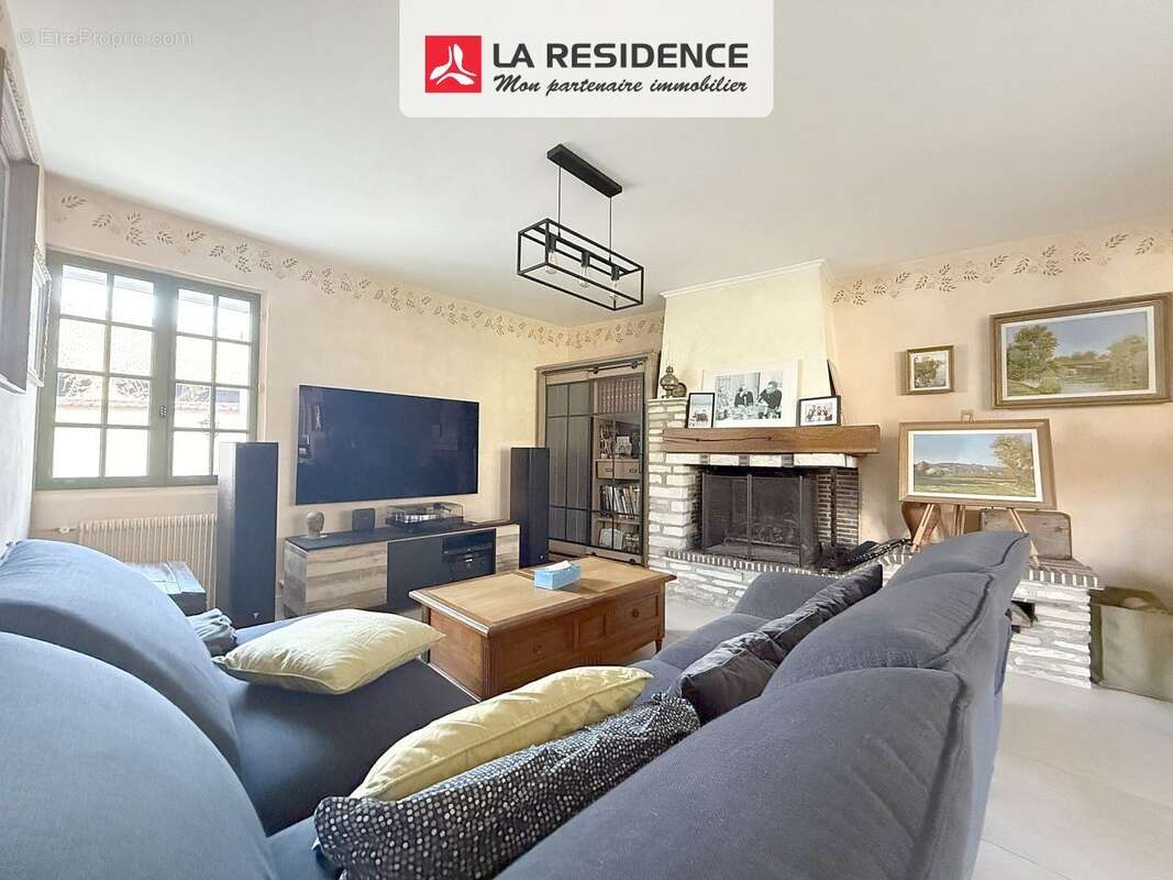 Maison à BENNECOURT