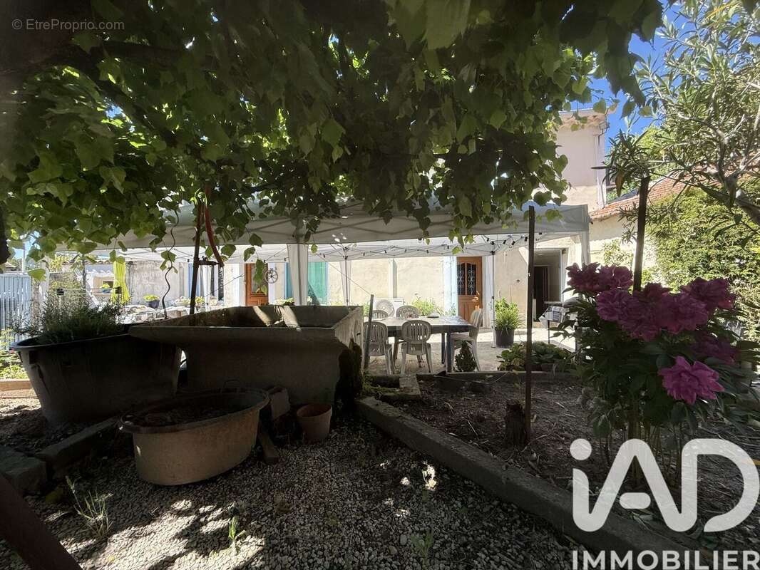 Maison 208 m² à Mirabel-Aux-Baronnies  - photo 4
