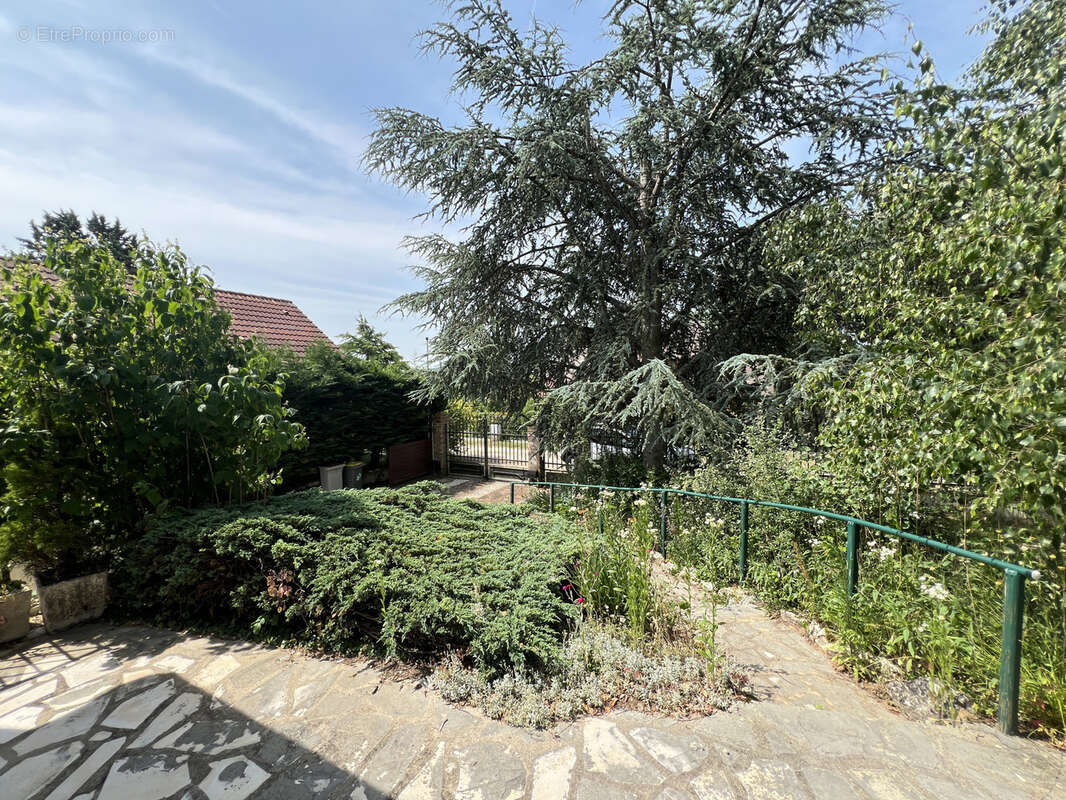 Maison à LA FERTE-ALAIS