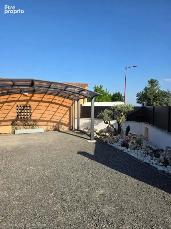 Coup de cœur ! Magnifique villa contemporaine de 136 m² et garage/dépendance de 125 m² – Chambaron-sur-Morge (Pontmort) - photo 16