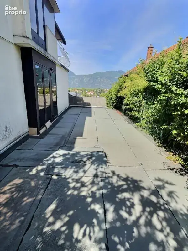 Aix les bains - duplex t4 renove 100.19 m² avec terrasse privative de 43 m² vue degagee - photo 8
