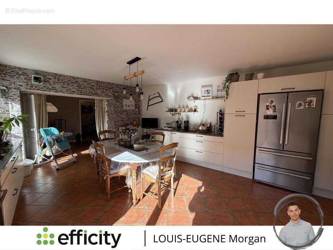 Maison à NEUVILLE-DE-POITOU