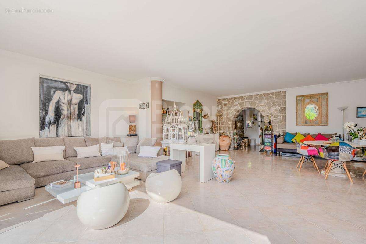 Villa 182m²  - 4 pièces - 3 chambres - terrain 1 500 m² - photo 6