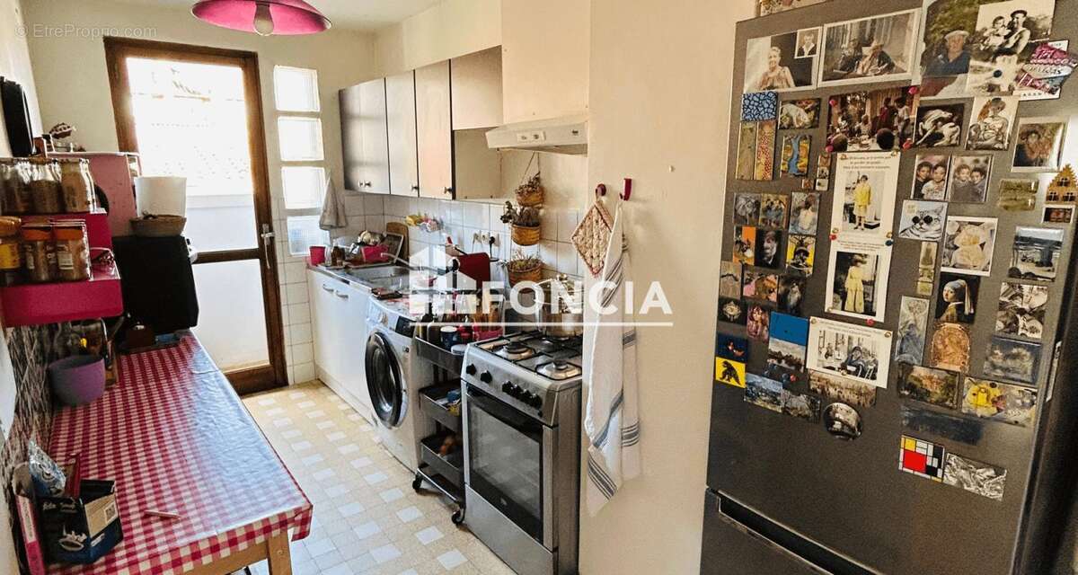 Appartement à MARSEILLE-6E