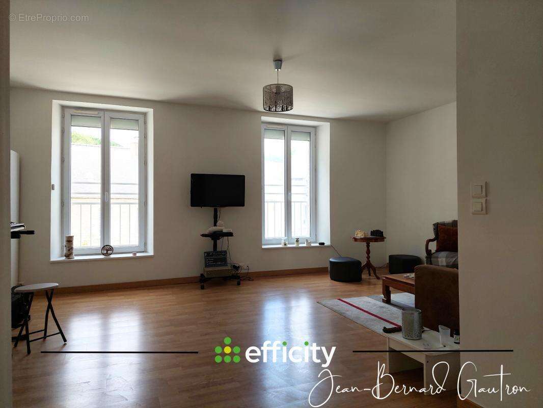 Maison à SAINT-NICOLAS-DU-PELEM