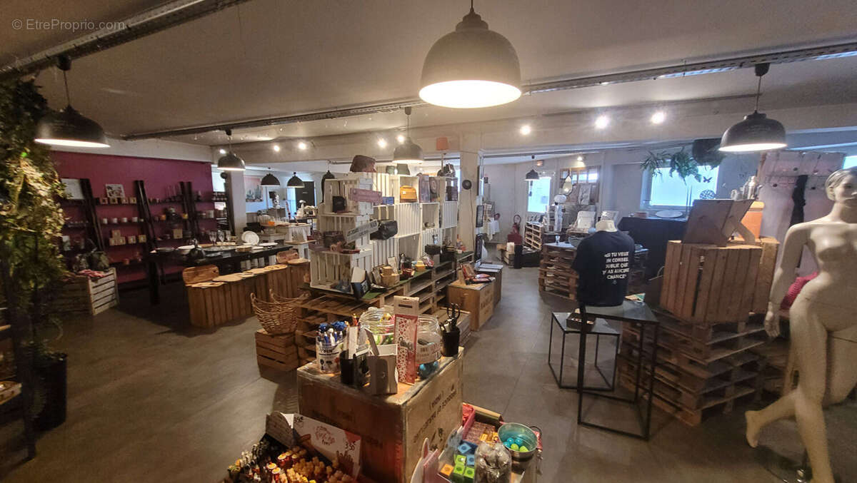 Commerce à SAINT-REMY-LES-CHEVREUSE