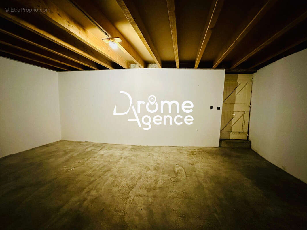 Maison 85 m² à Beaumont-Les-Valence  - photo 8