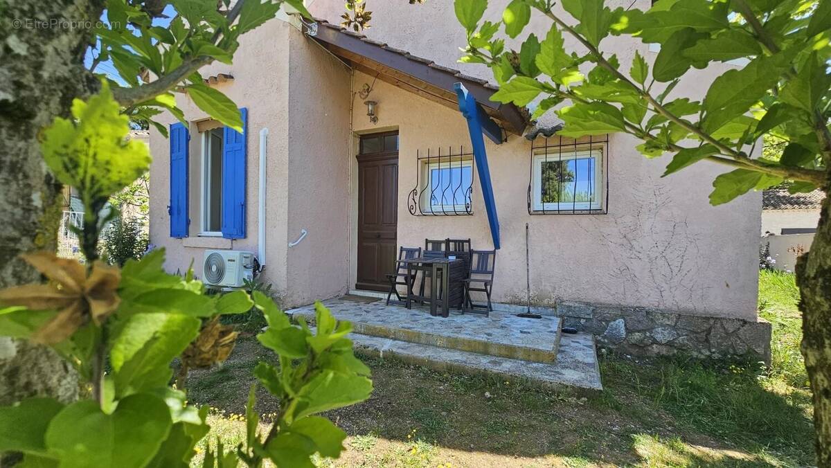 Maison à NANS-LES-PINS