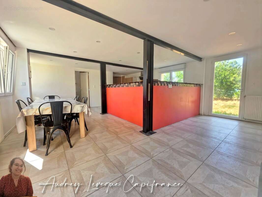 Maison à vendre 7 pièces SAINT PIERRE D'AMILLY (17) - photo 3