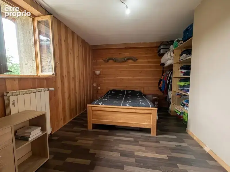 Maison à vendre à Manglieu – 162 m² habitables avec granges, 5 chambres, terrain et vue dégagée sur la nature - photo 10