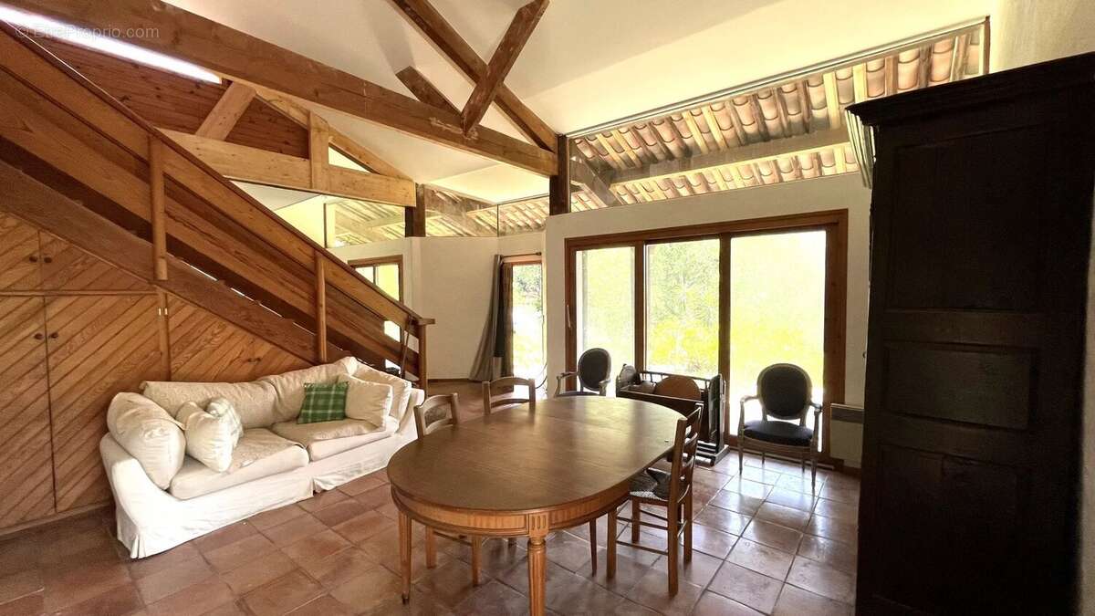 Maison à LA GAUDE