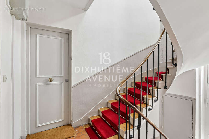 Appartement à PARIS-18E