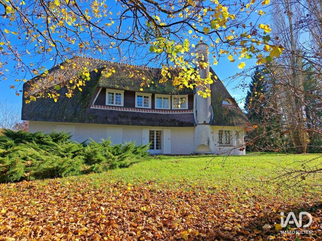 Photo 1 - Maison à CHATEAUVILLAIN