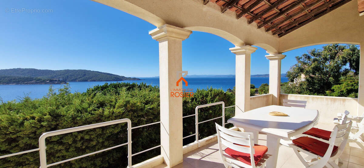 Maison à HYERES