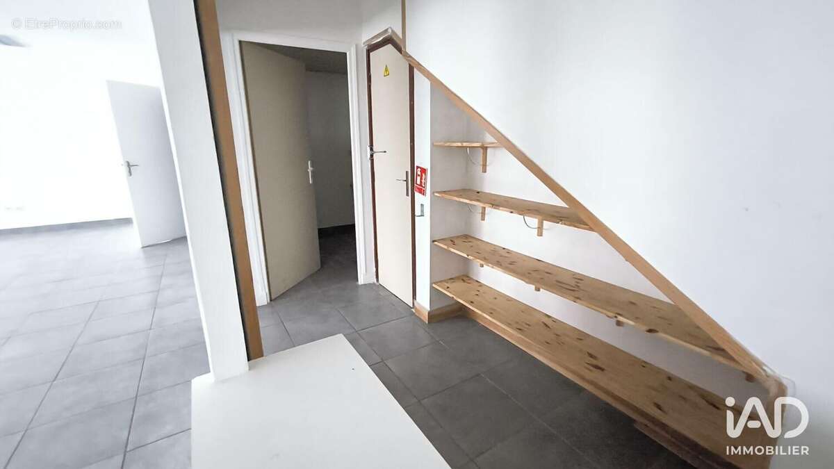 Photo 6 - Commerce à CREIL