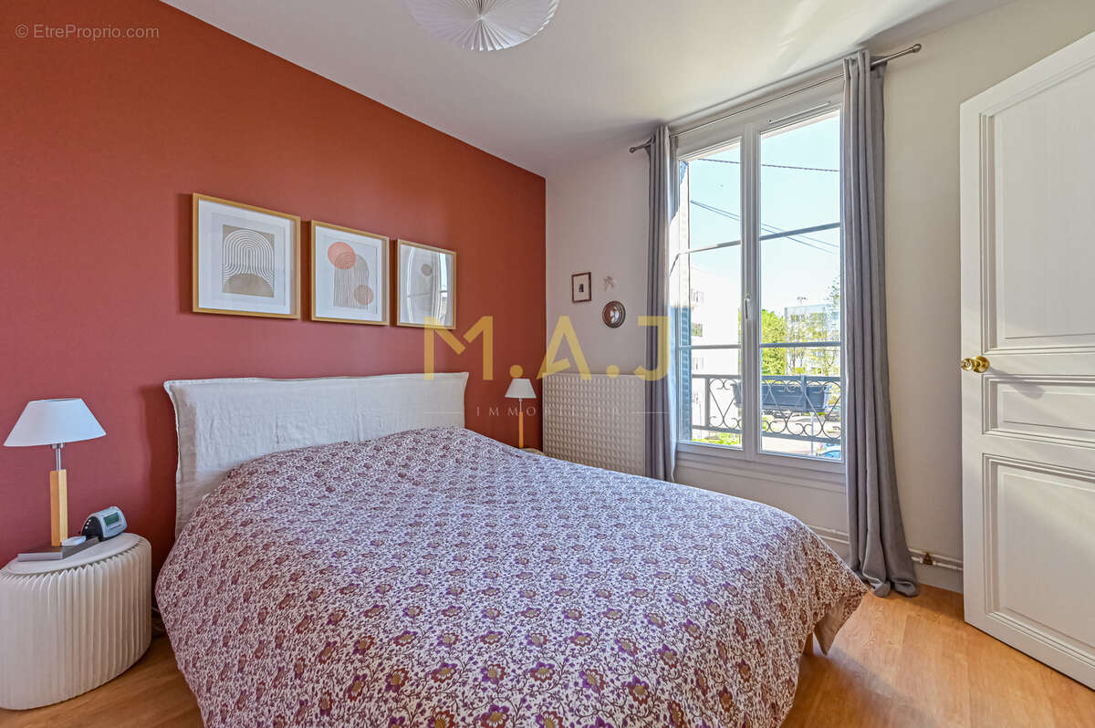 Maison à LE PERREUX-SUR-MARNE