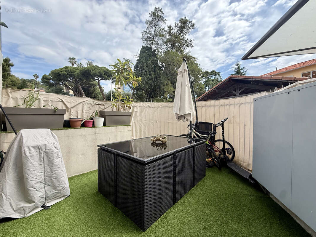 Appartement à ROQUEBRUNE-CAP-MARTIN