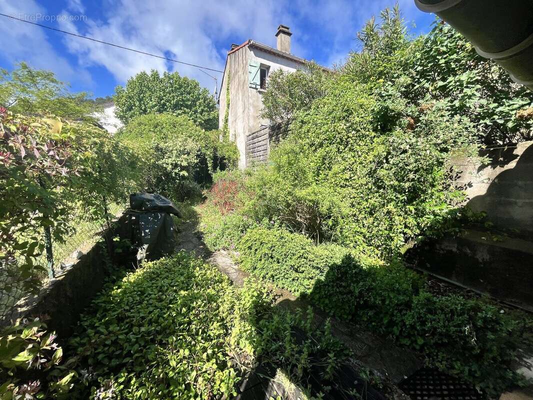 Maison à SAINT-HIPPOLYTE-DU-FORT