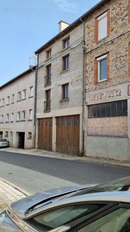 Appartement à DUNIERES
