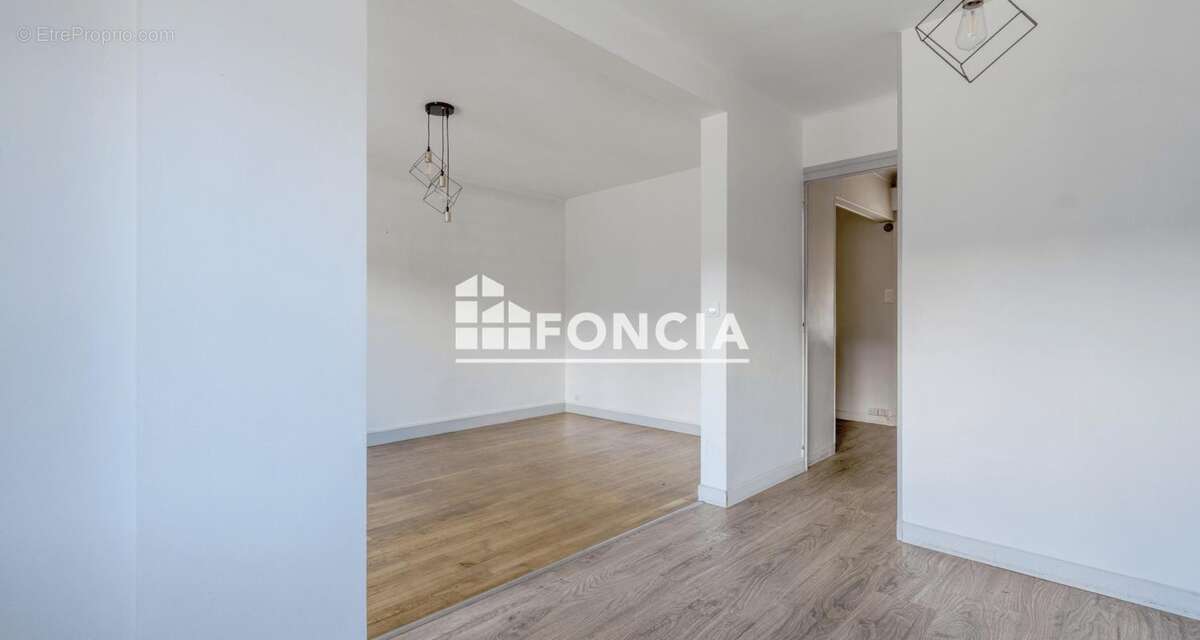 Maison à CONNERRE