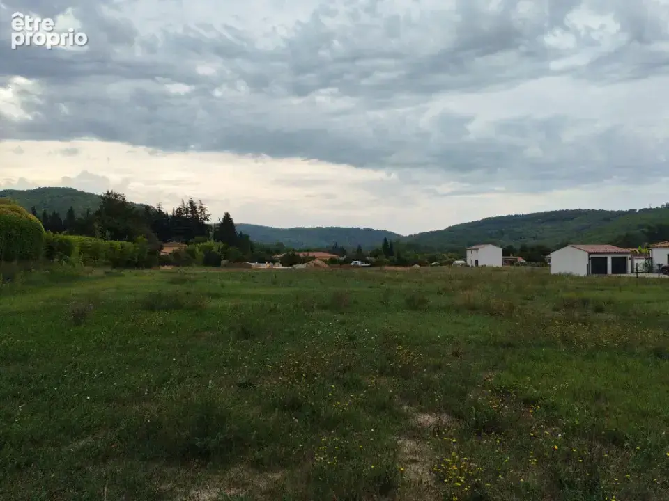 Terrain 1 020 m² à vendre à Salernes (83690) - photo 5