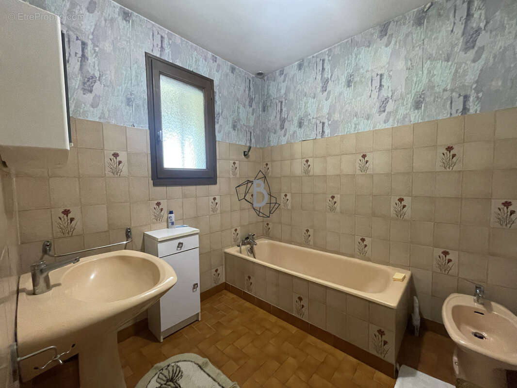 Maison à REQUISTA