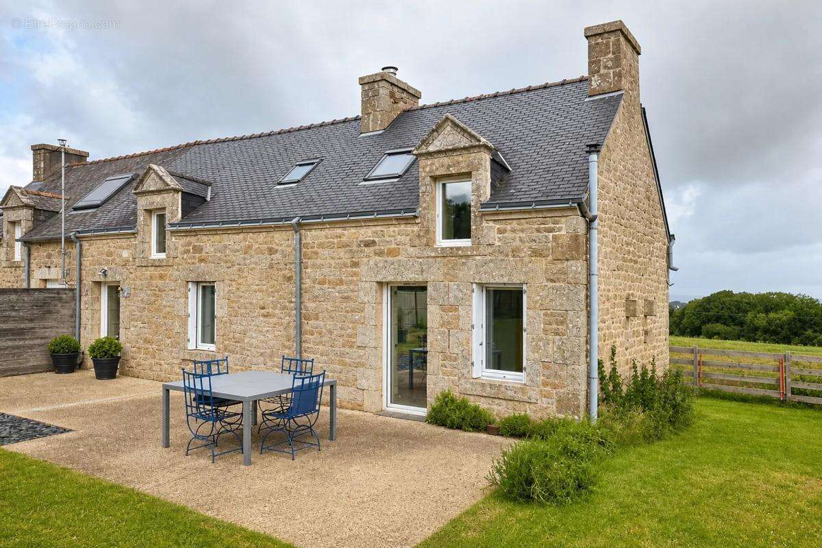 Maison à SAINT-BARTHELEMY