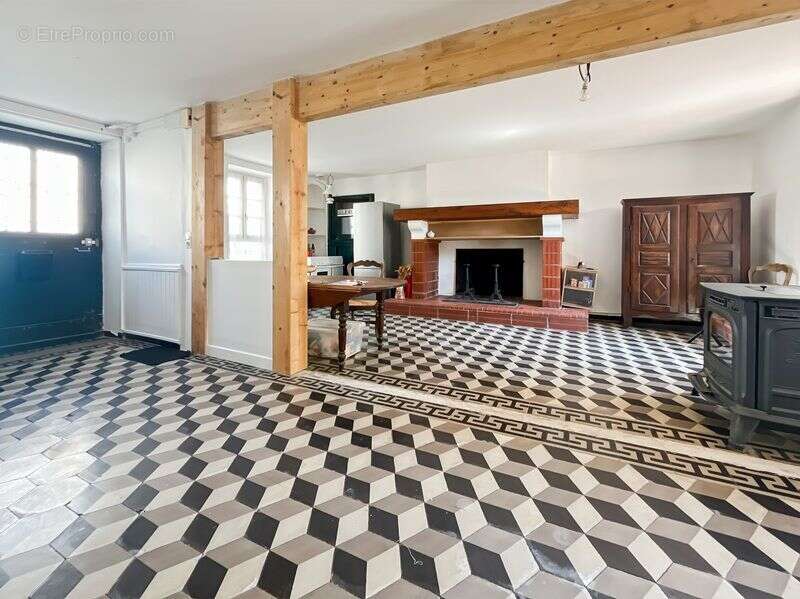 Maison à SAINT-CLAR