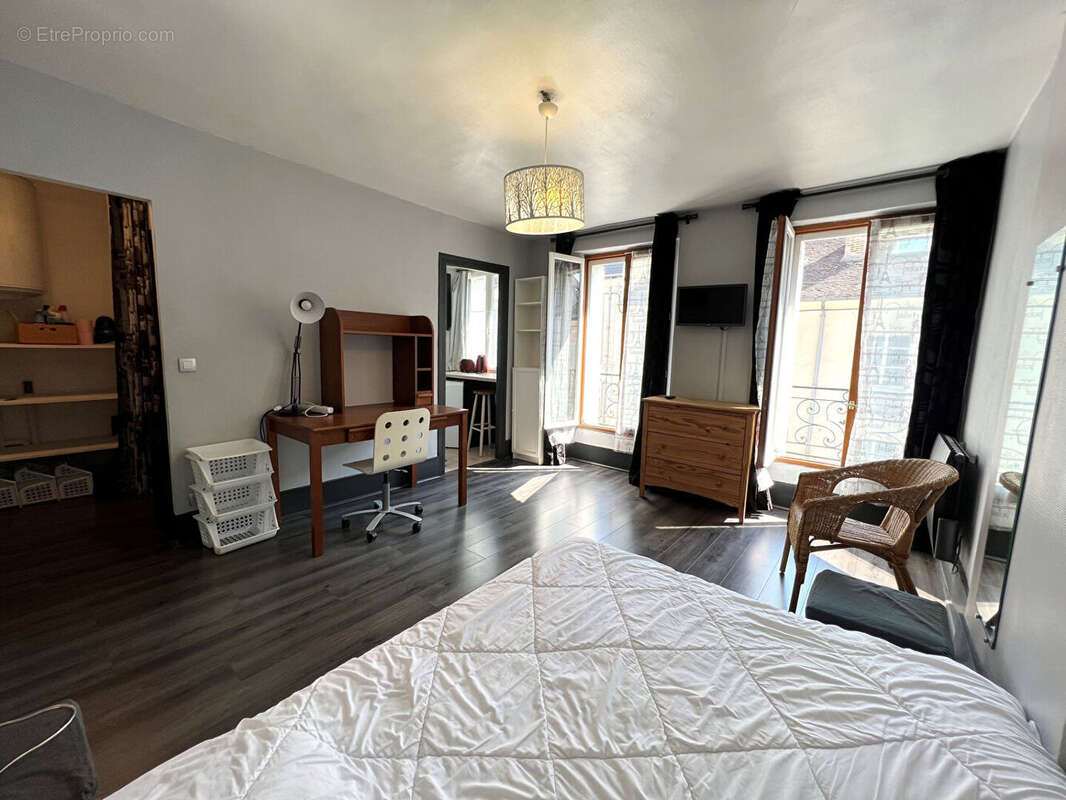 Appartement à FONTAINEBLEAU