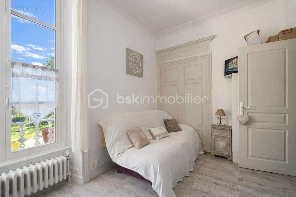 Appartement à CHARNAY-LES-MACON