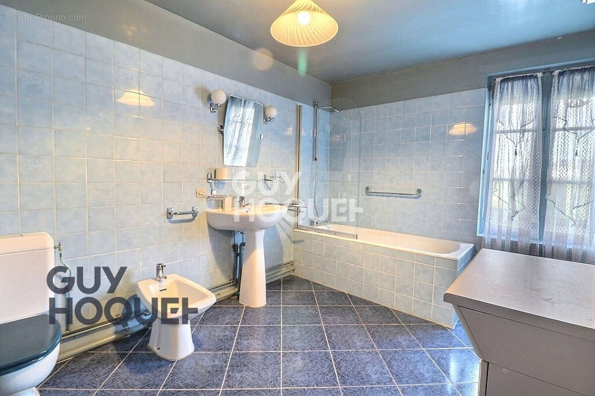 Maison à BEAUMONT-LE-ROGER