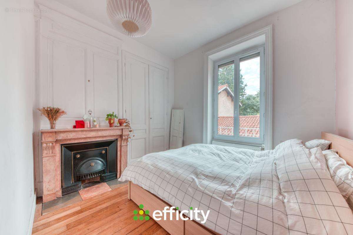 Appartement à LYON-5E