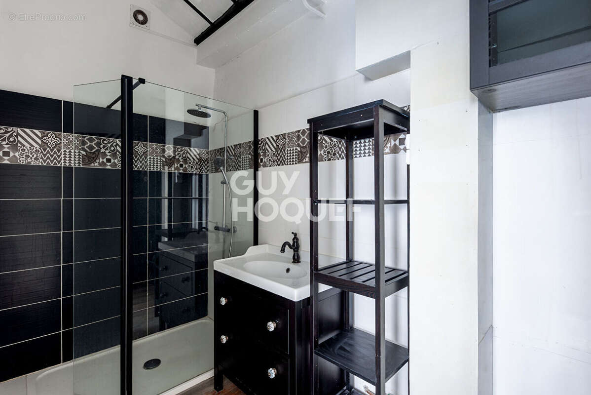 Appartement à PARIS-12E