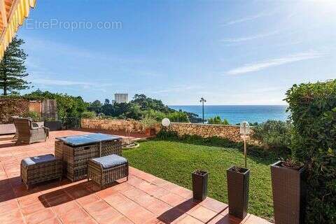 Appartement à ROQUEBRUNE-CAP-MARTIN