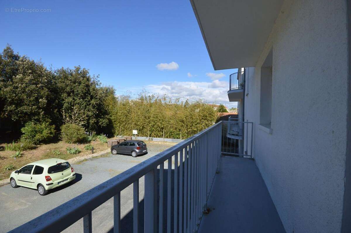 appartement t3 avec garage 17 LA ROCHELLE PORT NEUF - photo 2