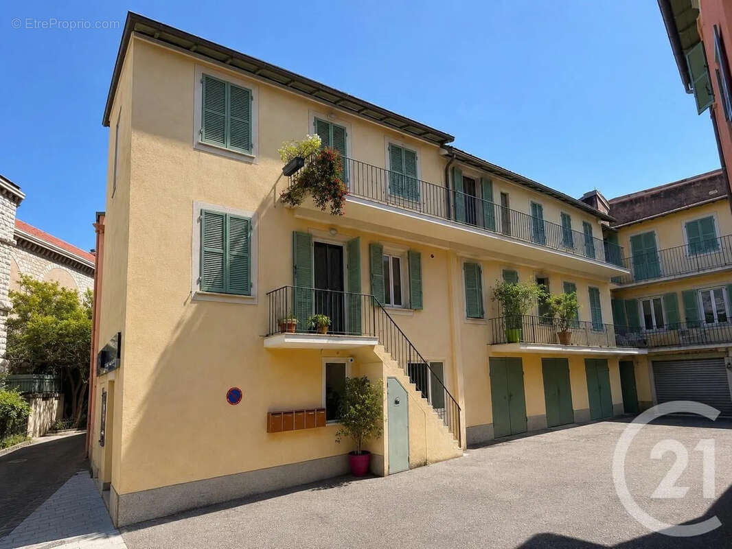 Appartement à BEAULIEU-SUR-MER