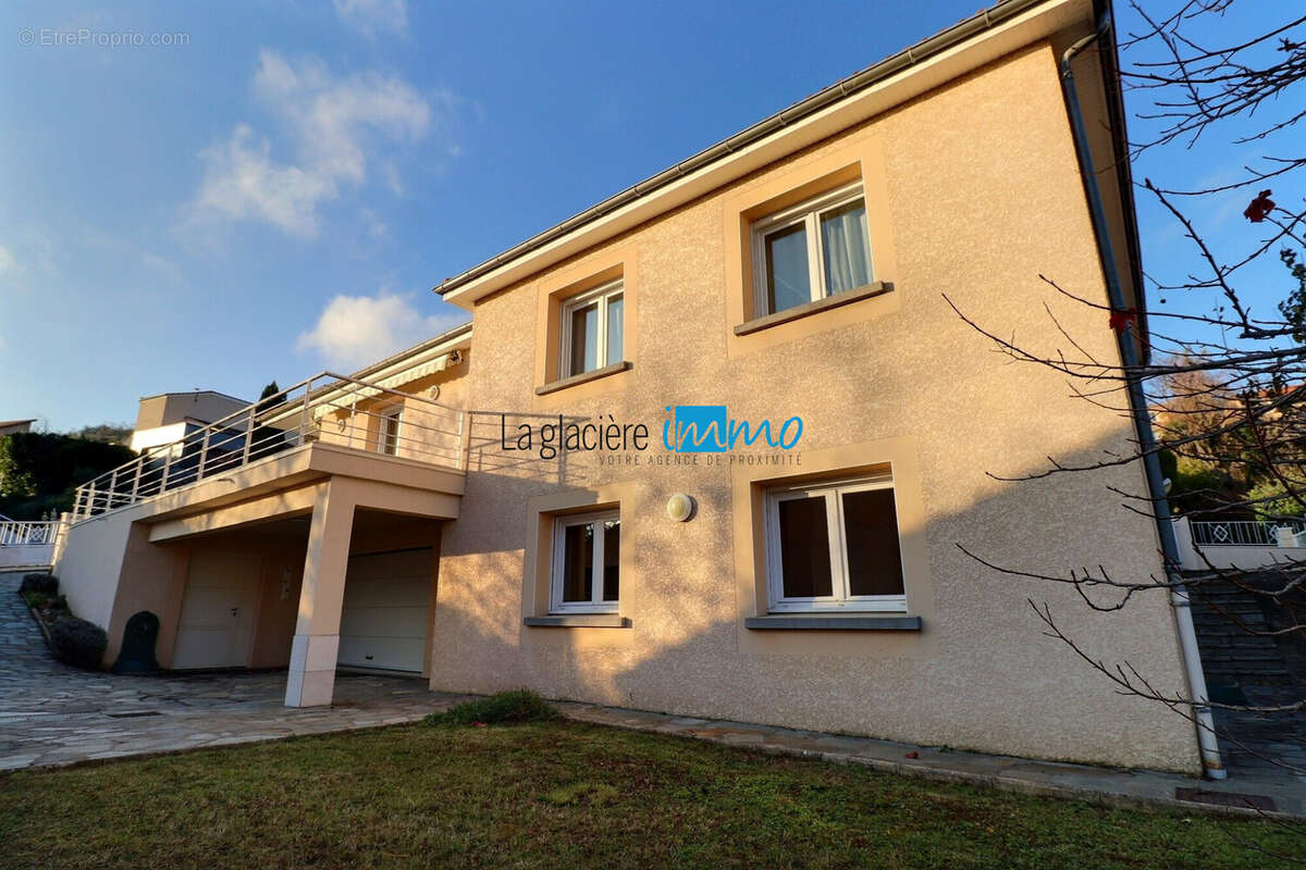 Maison à CLERMONT-FERRAND