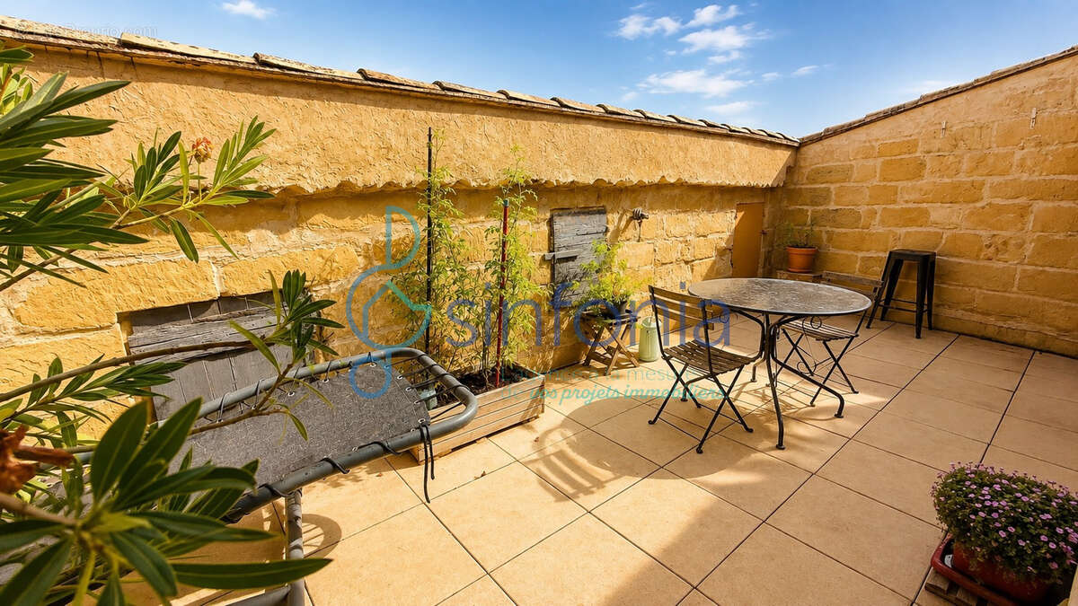 À 5 minutes d'uzès   maison de 160 m2 avec deux grandes terrasses et garage  50 m2 - photo 8